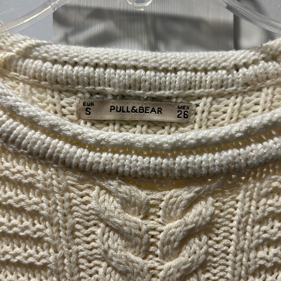 Pull & Bear Ladies Cable Knit Crew Neck Sweater Size Small - Picture 2 of 4